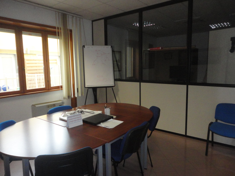 Tipologia Immobile: ufficio Provincia: roma Comune: roma Località: tuscolano appio claudio Indirizzo: Via Assisi
