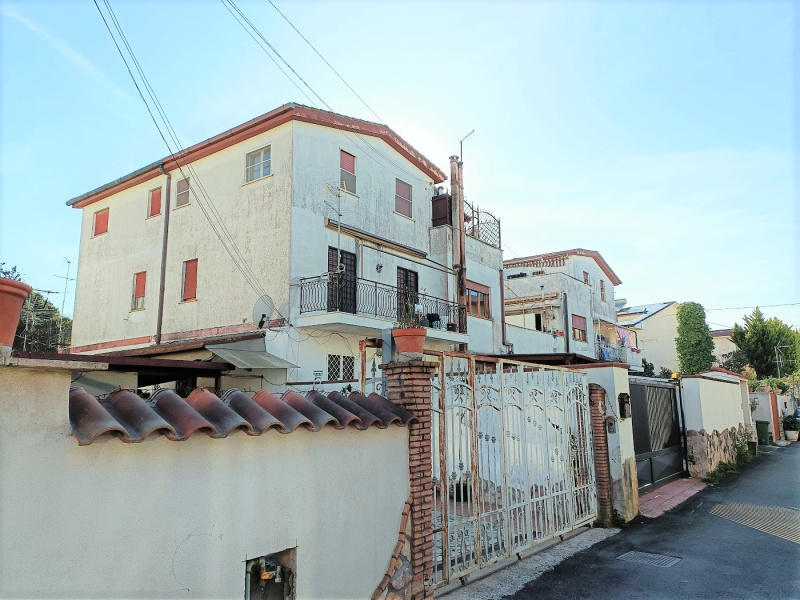 Tipologia Immobile: appartamento Provincia: roma Comune: anzio Località:  Indirizzo: Via dei Cerchi