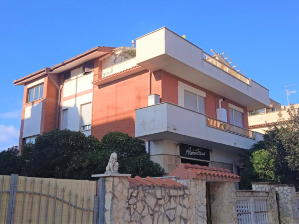 Tipologia Immobile: appartamento Provincia: roma Comune: pomezia Località: torvaianica centro Indirizzo: Lungomare delle Sirene