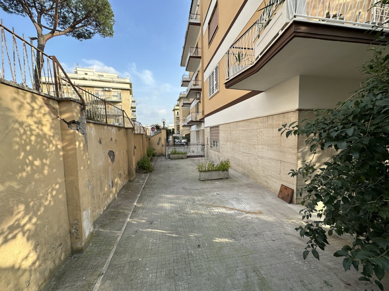 Tipologia Immobile: appartamento Provincia: roma Comune: roma Località: primavalle Indirizzo: Via Gerolamo Seripando
