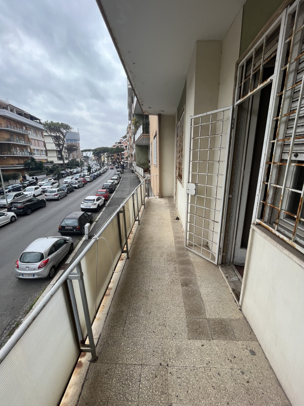 Tipologia Immobile: appartamento Provincia: roma Comune: roma Località: ostia levante Indirizzo: Viale Capitan Casella