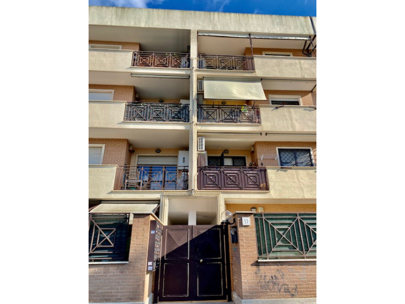 Tipologia Immobile: appartamento Provincia: roma Comune: roma Località: infernetto Indirizzo: Via Grumes