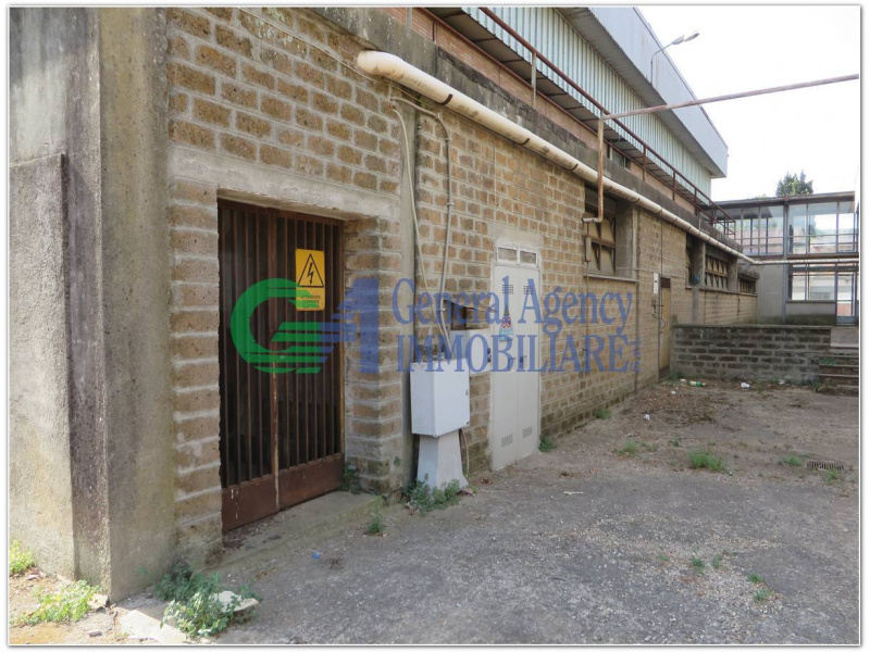 Tipologia Immobile: capannone Provincia: roma Comune: pomezia Località: centro urbano Indirizzo: VIA LAURENTINA