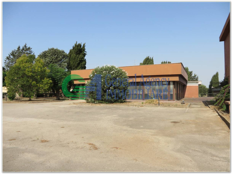Tipologia Immobile: capannone Provincia: roma Comune: pomezia Località: centro urbano Indirizzo: VIA LAURENTINA