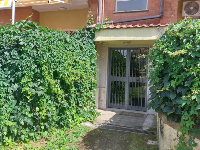 Tipologia Immobile: appartamento Provincia: roma Comune: anzio Località: lavinio mare Indirizzo: Viale Stella Marina