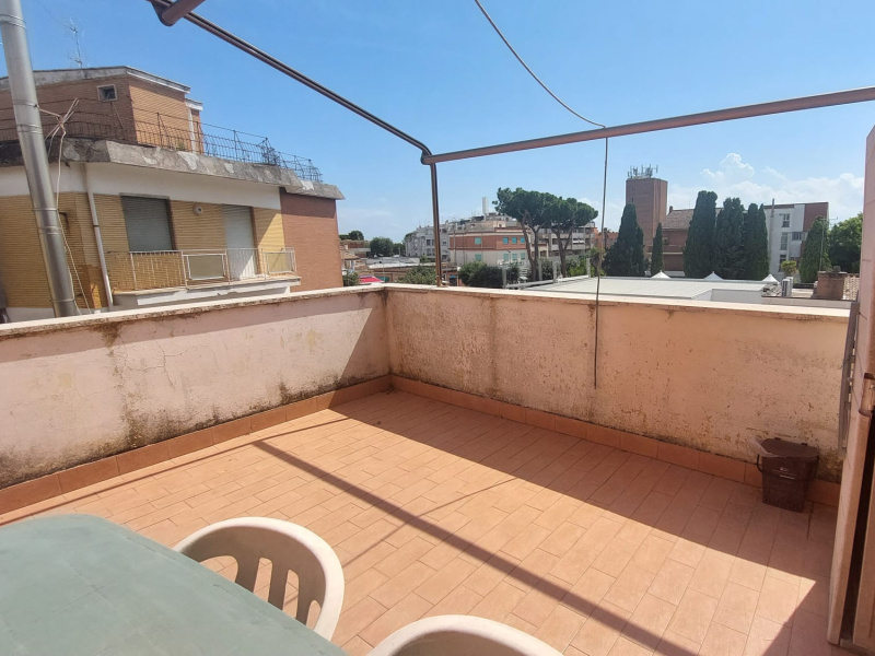 Tipologia Immobile: appartamento Provincia: roma Comune: anzio Località: lavinio mare Indirizzo: Viale Stella Marina