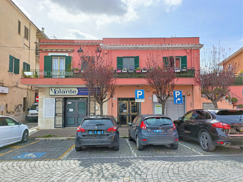Tipologia Immobile: appartamento Provincia: roma Comune: ardea Località: centro urbano Indirizzo: via Castellani