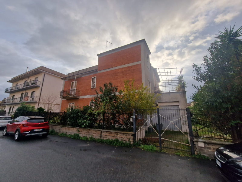 Tipologia Immobile: appartamento Provincia: roma Comune: roma Località: due leoni - belvedere Indirizzo: Via Mirabella Imbaccari