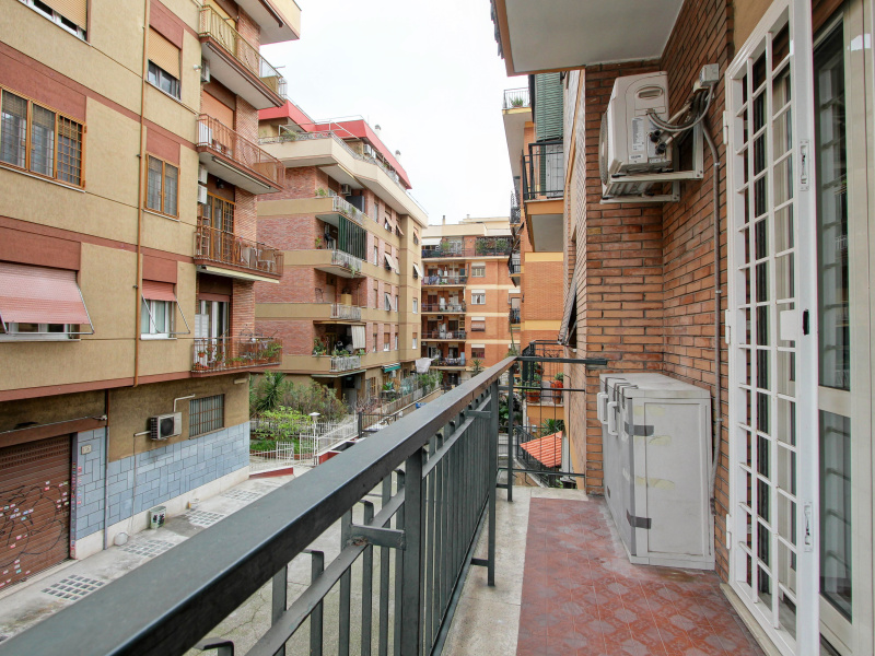Tipologia Immobile: appartamento Provincia: roma Comune: roma Località: centocelle Indirizzo: Via dei Frassini