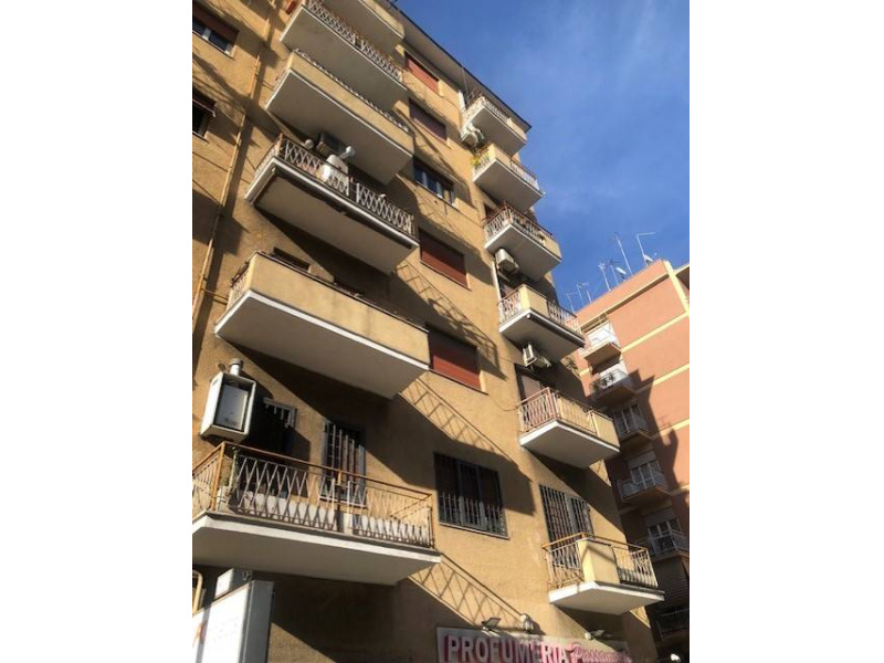 Tipologia Immobile: appartamento Provincia: roma Comune: roma Località: villa gordiani Indirizzo: Via Prenestina