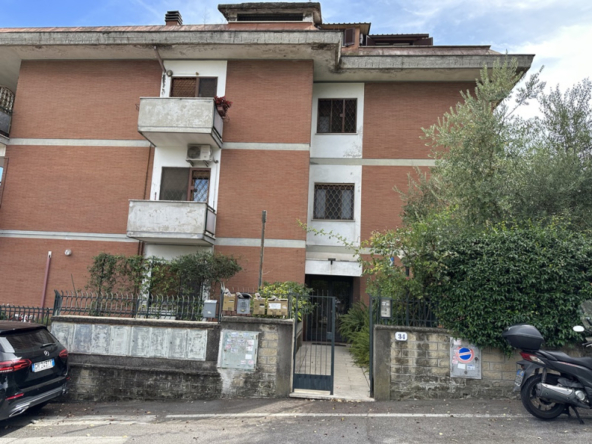 Tipologia Immobile: appartamento Provincia: roma Comune: roma Località: bravetta Indirizzo: Via dei Lampugnani
