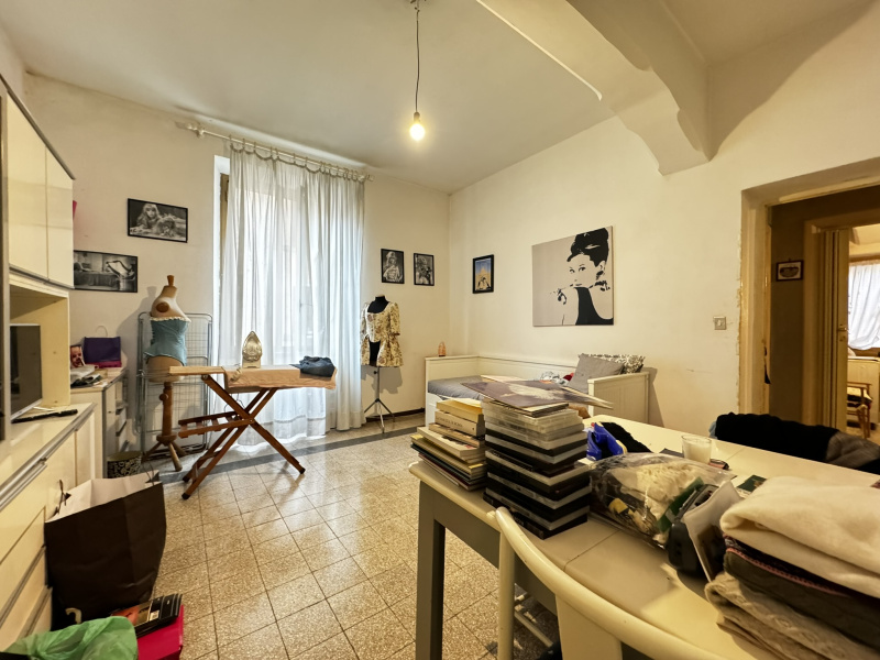 Tipologia Immobile: appartamento Provincia: roma Comune: roma Località: esquilino - san lorenzo Indirizzo: Via degli Ausoni