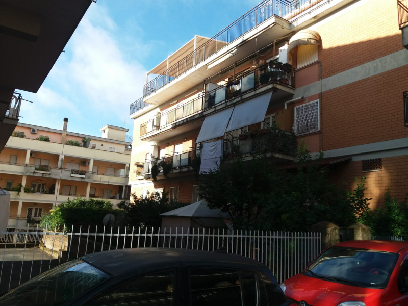 Tipologia Immobile: appartamento Provincia: roma Comune: genzano di roma Località:  Indirizzo: Vicolo San Carlino