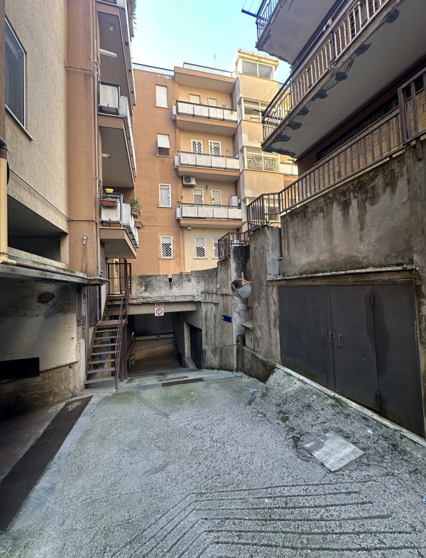 Tipologia Immobile: appartamento Provincia: roma Comune: nettuno Località: centro Indirizzo: Via Romana
