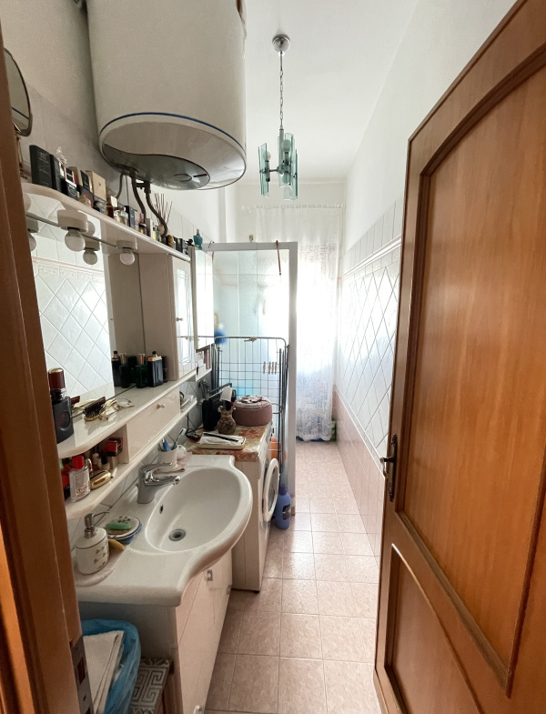 Tipologia Immobile: appartamento Provincia: roma Comune: roma Località: casetta mattei Indirizzo: Vicolo Clementi