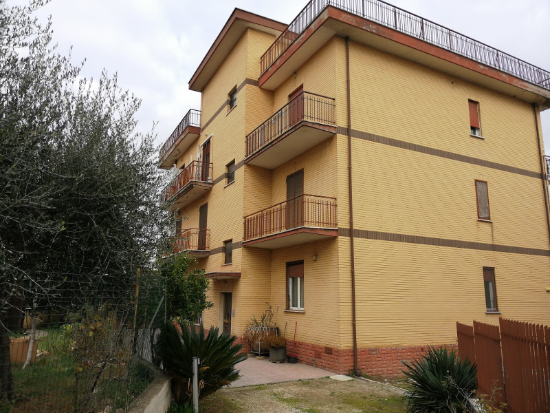 Tipologia Immobile: appartamento Provincia: roma Comune: roma Località: la rustica Indirizzo: Via Villa Santa Maria