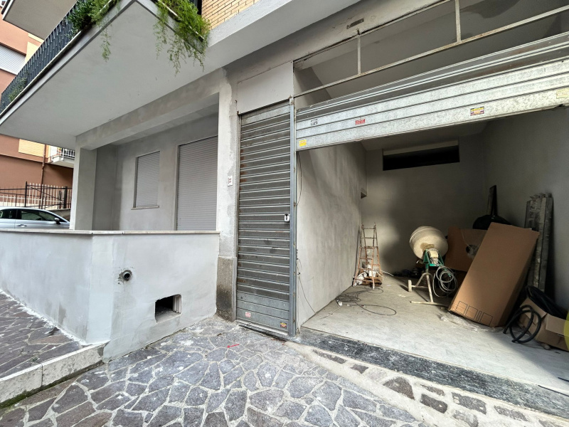 Tipologia Immobile: appartamento Provincia: roma Comune: ariccia Località:  Indirizzo: Via 4 Novembre