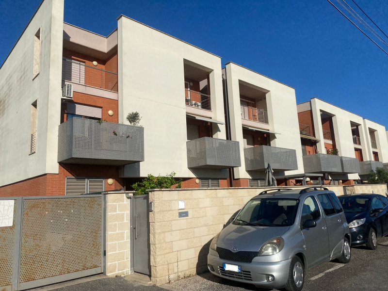 Tipologia Immobile: appartamento Provincia: roma Comune: roma Località: piana del sole Indirizzo: Via Bergolo