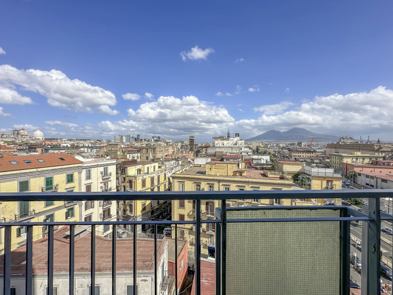 Tipologia Immobile: affittacamere Provincia: napoli Comune: napoli Località: porto Indirizzo: Via Duomo