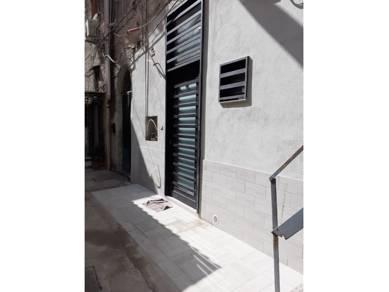 Tipologia Immobile: appartamento Provincia: napoli Comune: napoli Località: san giovanni a teduccio Indirizzo: Strada Comunale Ottaviano