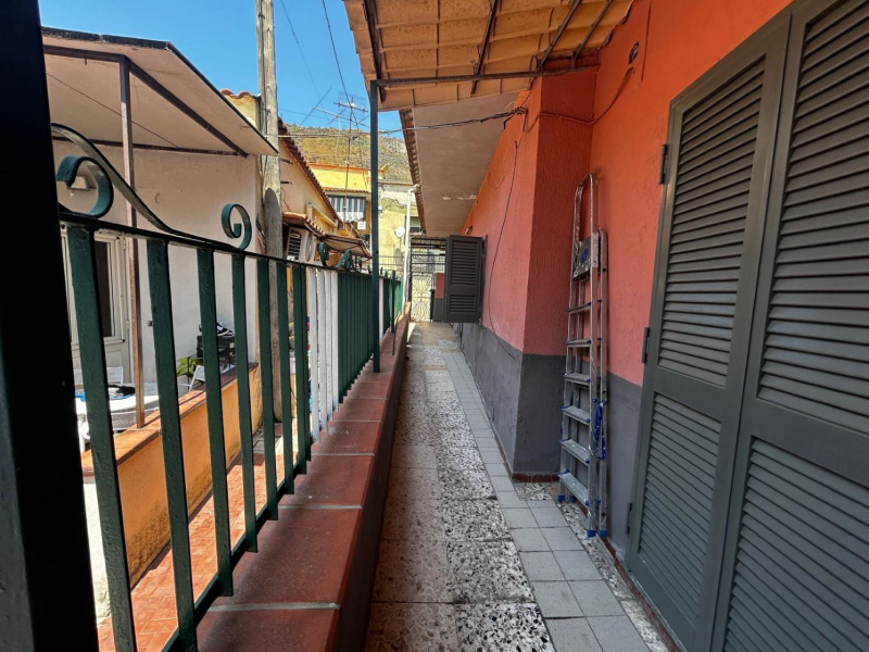 Tipologia Immobile: appartamento Provincia: napoli Comune: napoli Località: soccavo Indirizzo: Via Provinciale Montagna Spaccata