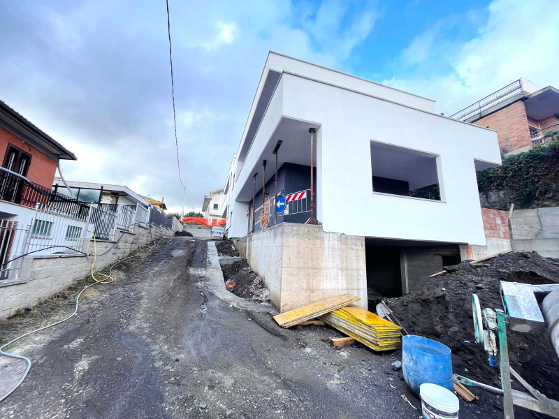 Tipologia Immobile: appartamento Provincia: roma Comune: albano laziale Località: centro urbano Indirizzo: Via Olivella