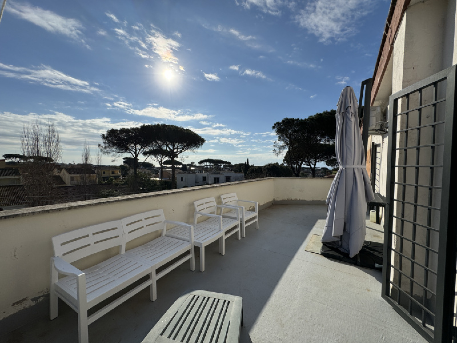 Tipologia Immobile: appartamento Provincia: roma Comune: anzio Località: lido dei pini Indirizzo: Via delle Tuberose