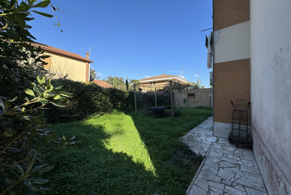 Tipologia Immobile: appartamento Provincia: roma Comune: anzio Località: lido dei pini Indirizzo: Via delle Tuberose