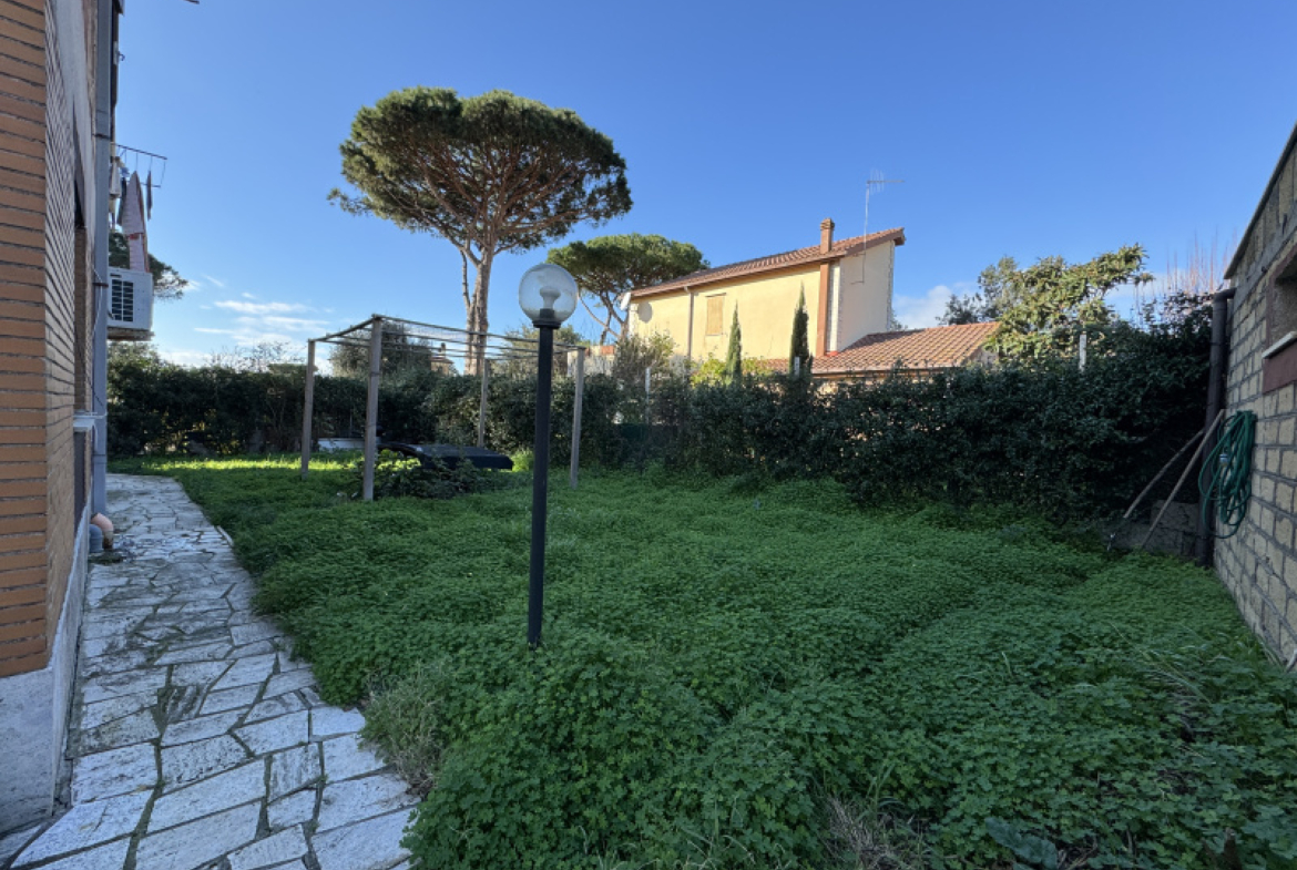 Tipologia Immobile: appartamento Provincia: roma Comune: anzio Località: lido dei pini Indirizzo: Via delle Tuberose