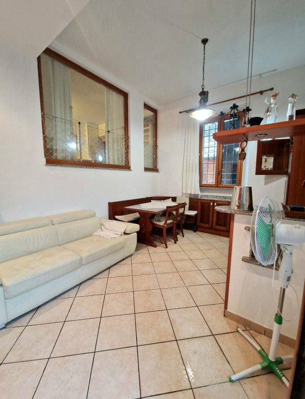 Tipologia Immobile: appartamento Provincia: roma Comune: anzio Località: centro Indirizzo: Via 21 Aprile