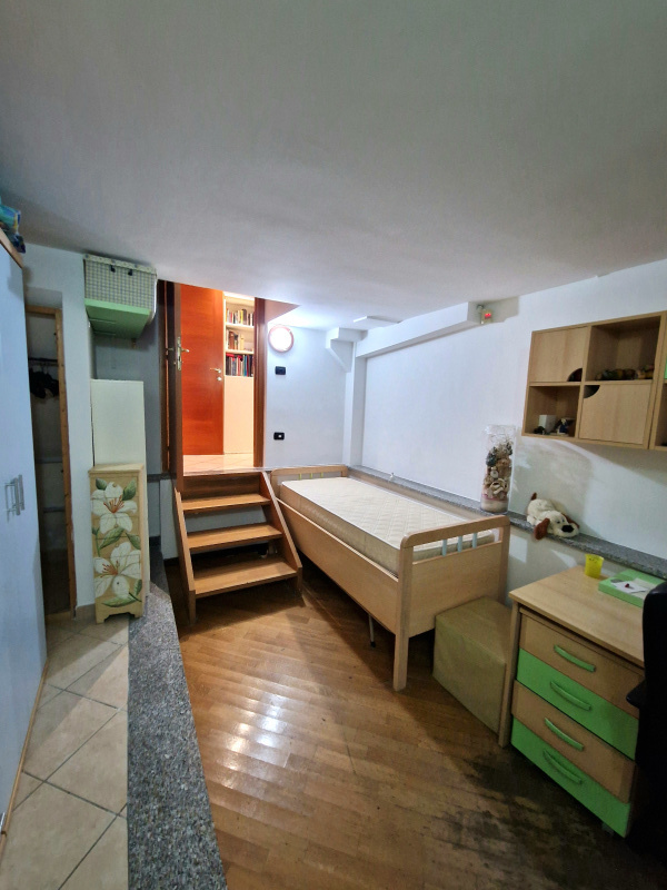 Tipologia Immobile: appartamento Provincia: roma Comune: anzio Località: centro Indirizzo: Via 21 Aprile