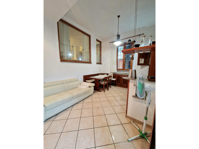 Tipologia Immobile: appartamento Provincia: roma Comune: anzio Località: centro Indirizzo: Via 21 Aprile