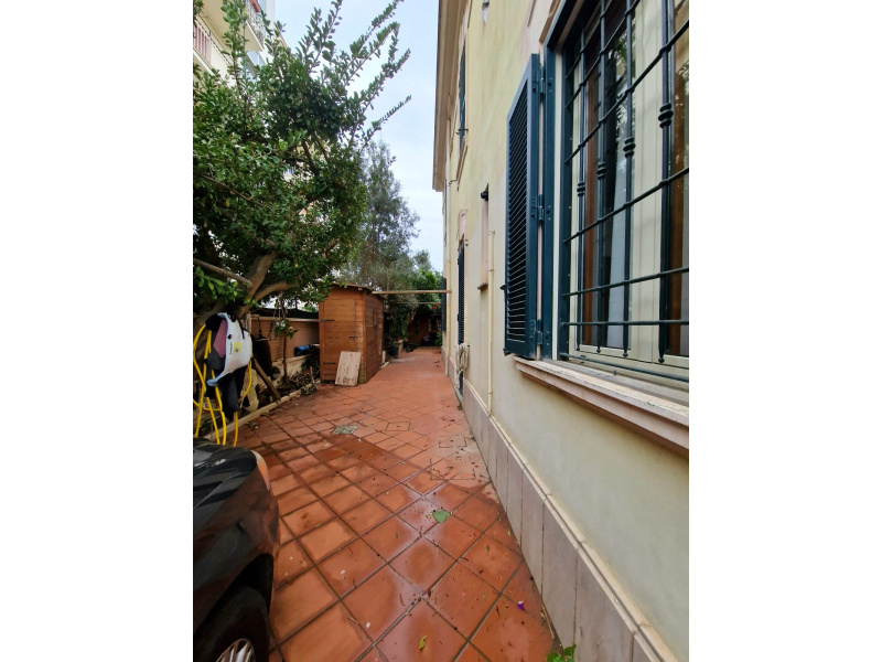 Tipologia Immobile: appartamento Provincia: roma Comune: anzio Località: centro Indirizzo: Via 21 Aprile