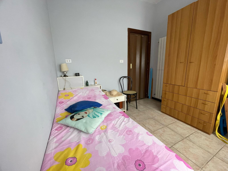 Tipologia Immobile: appartamento Provincia: roma Comune: anzio Località: lavinio mare Indirizzo: Lungomare Enea