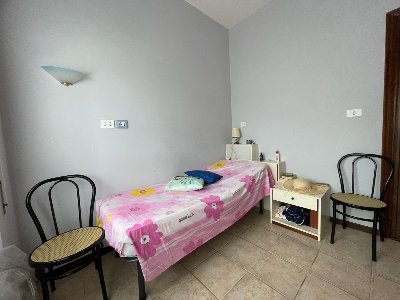 Tipologia Immobile: appartamento Provincia: roma Comune: anzio Località: lavinio mare Indirizzo: Lungomare Enea