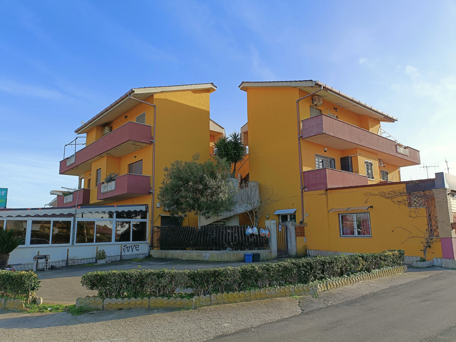 Tipologia Immobile: appartamento Provincia: roma Comune: ardea Località: tor san lorenzo Indirizzo: Via Agrigento