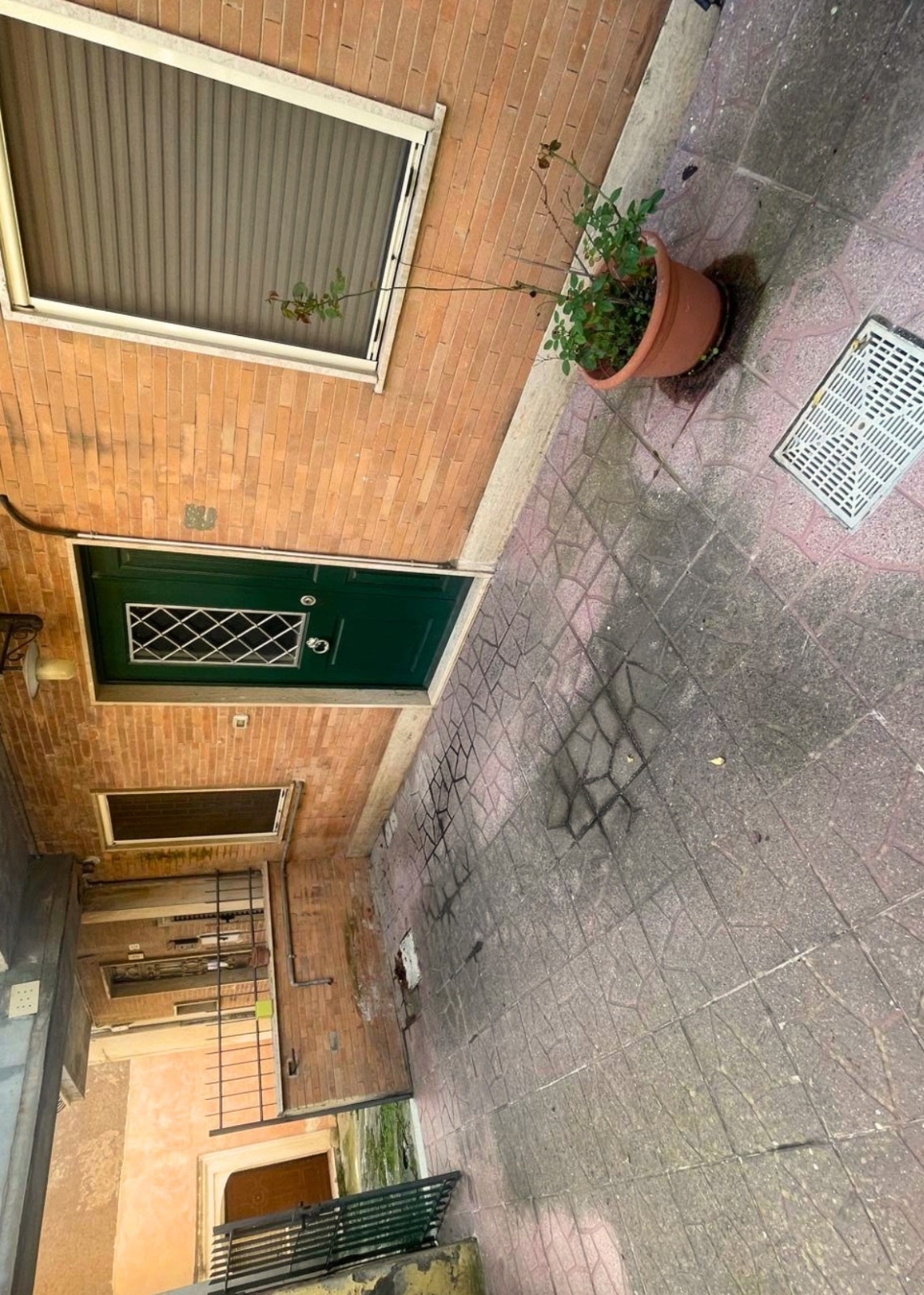 Tipologia Immobile: appartamento Provincia: roma Comune: ariccia Località:  Indirizzo: Via Strada Nuova