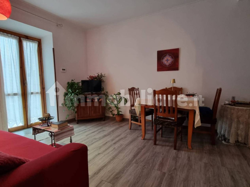 Tipologia Immobile: appartamento Provincia: roma Comune: ariccia Località:  Indirizzo: Vicolo del Mattatoio