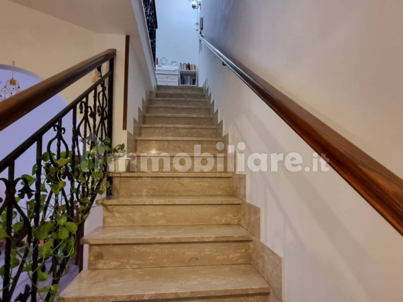 Tipologia Immobile: appartamento Provincia: roma Comune: ariccia Località:  Indirizzo: Vicolo del Mattatoio