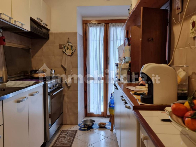 Tipologia Immobile: appartamento Provincia: roma Comune: ariccia Località:  Indirizzo: Vicolo del Mattatoio