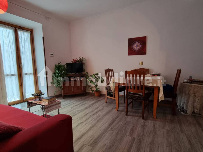 Tipologia Immobile: appartamento Provincia: roma Comune: ariccia Località:  Indirizzo: Vicolo del Mattatoio