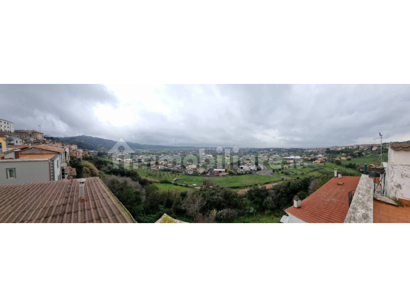Tipologia Immobile: appartamento Provincia: roma Comune: ariccia Località:  Indirizzo: Vicolo del Mattatoio
