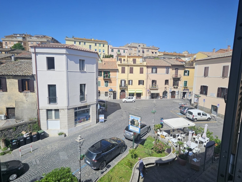 Tipologia Immobile: appartamento Provincia: roma Comune: bracciano Località: centro storico Indirizzo: Piazza Roma
