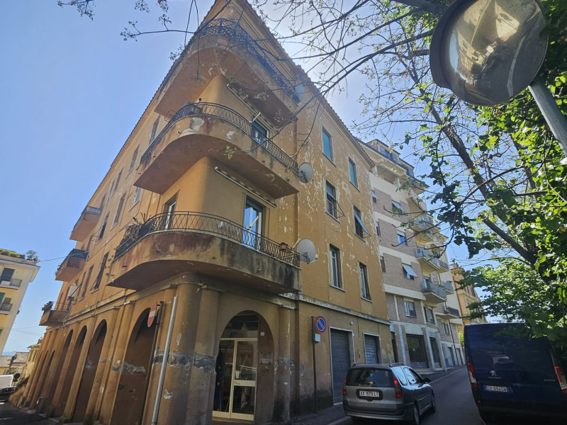 Tipologia Immobile: appartamento Provincia: roma Comune: bracciano Località: centro storico Indirizzo: Via Armellini