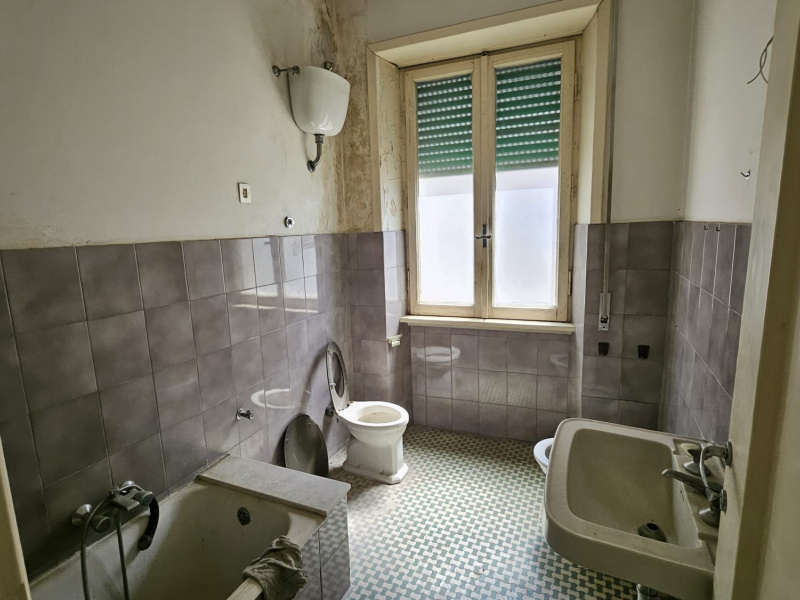 Tipologia Immobile: appartamento Provincia: roma Comune: bracciano Località: centro storico Indirizzo: Via Domenico Pedacchiola