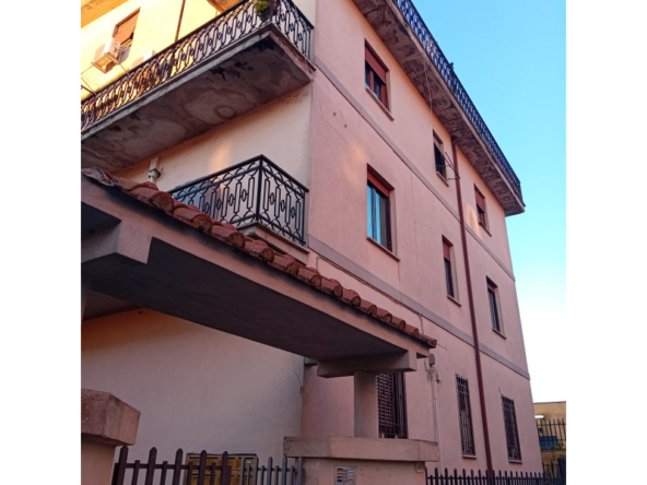 Tipologia Immobile: appartamento Provincia: roma Comune: campagnano di roma Località:  Indirizzo: Via Ugo Foscolo
