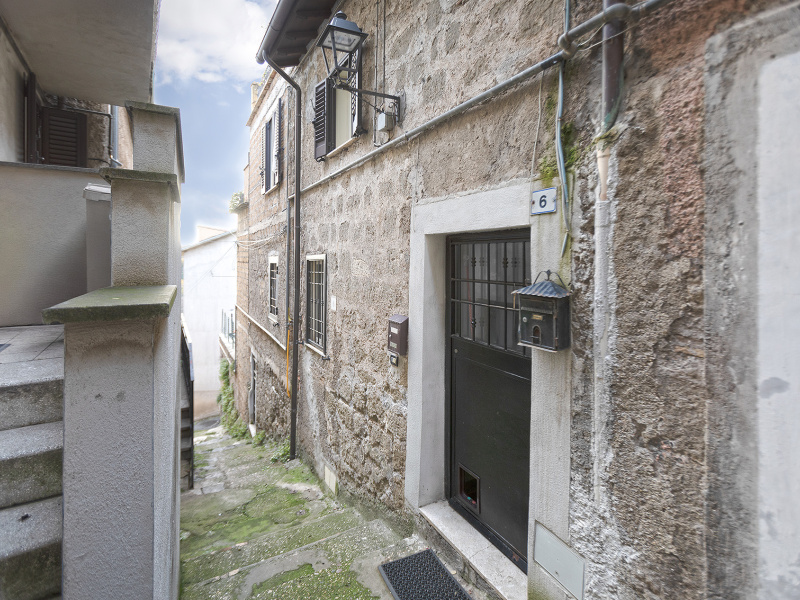 Tipologia Immobile: appartamento Provincia: viterbo Comune: fabrica di roma Località:  Indirizzo: Via delle Scalette