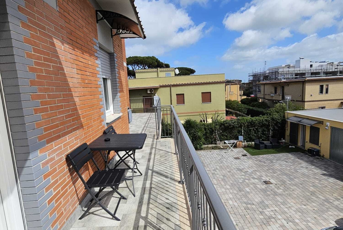 Tipologia Immobile: appartamento Provincia: roma Comune: fiumicino Località: centro Indirizzo: Via della Scafa