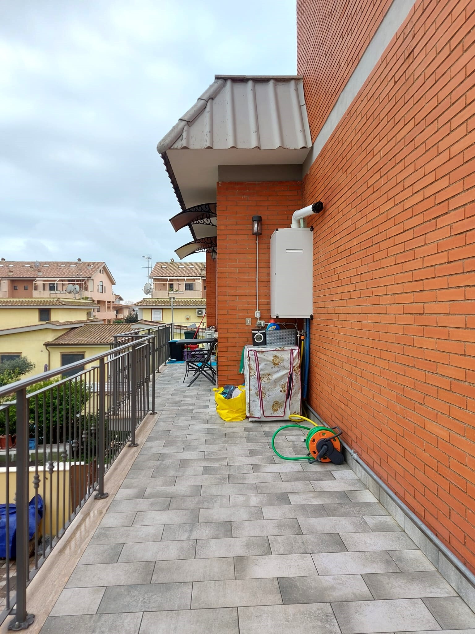Tipologia Immobile: appartamento Provincia: roma Comune: fiumicino Località: centro Indirizzo: Via della Scafa
