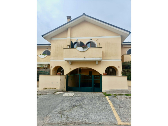 Tipologia Immobile: appartamento Provincia: roma Comune: formello Località:  Indirizzo: Via dei Fossi Vecchi